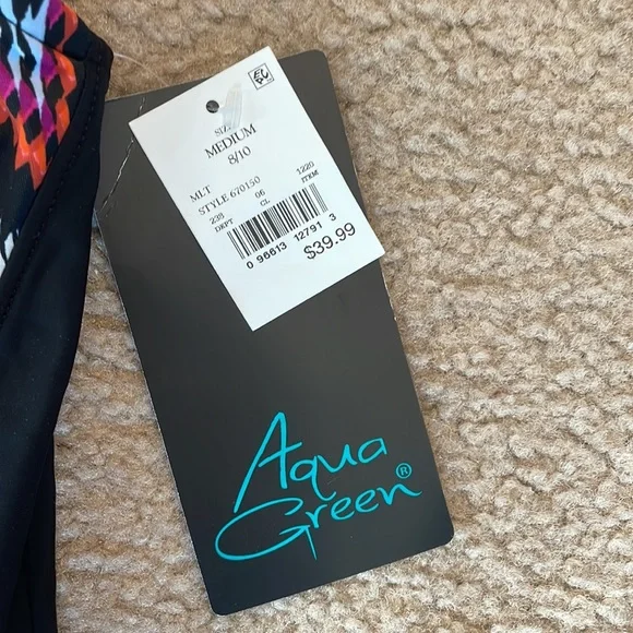 New Women’s Aqua Green Pattern Full Piece Swimsuit. Size M - Picture 5 of 7